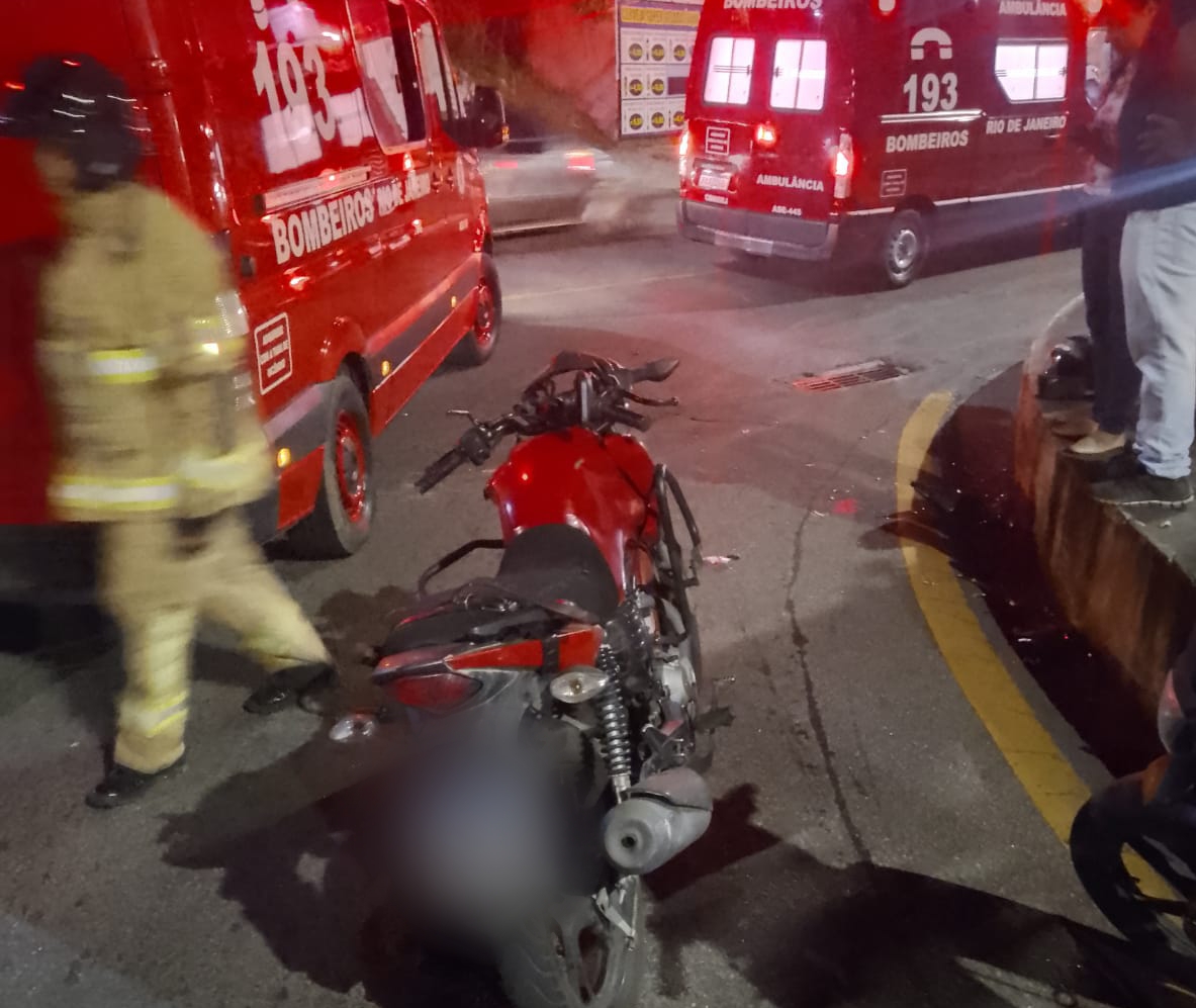 Motoboy Fica Ferido Ao Ser Atingido Por Carro No Centro De Barra Mansa