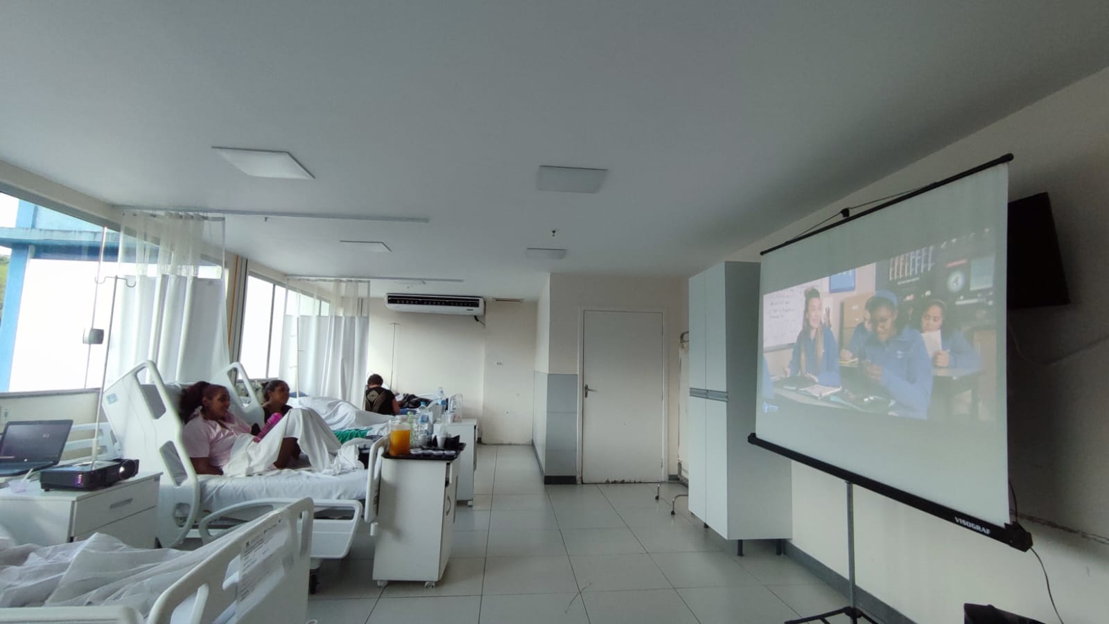 Hospital Do Retiro Em Volta Redonda Lan A Projeto Cinema Nas